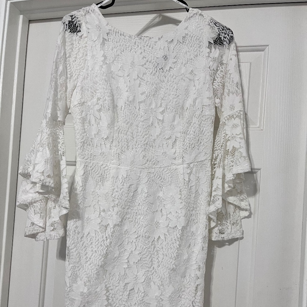 Allure 'Em In White Lace Bell Sleeve Bodycon Dress | Small